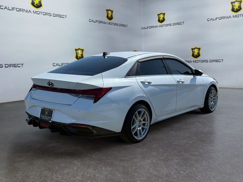Used 2021 Hyundai Elantra Limited FWD image 5