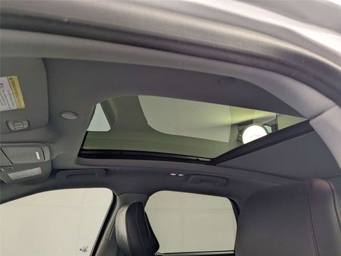 Used 2020 Lincoln Corsair FWD w/ Premium Package image 13