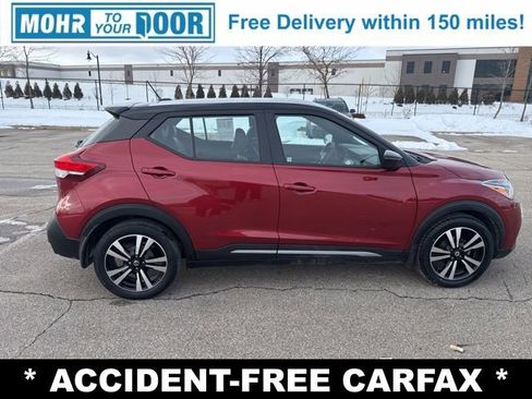 Used 2018 Nissan Kicks SR w/ Premium Package image 6