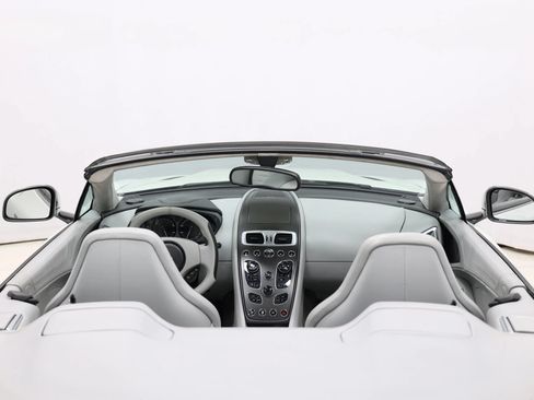 Used 2014 Aston Martin Vanquish Volante RWD image 67