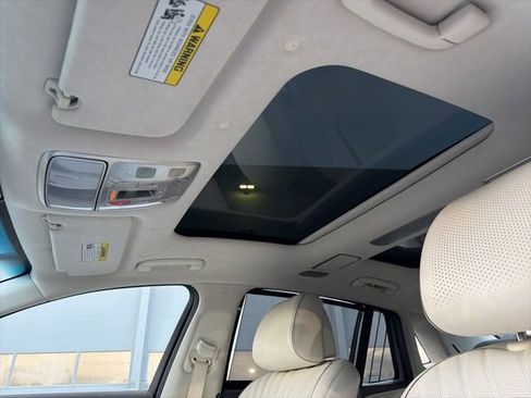 Used 2024 Genesis G90 3.5T image 23