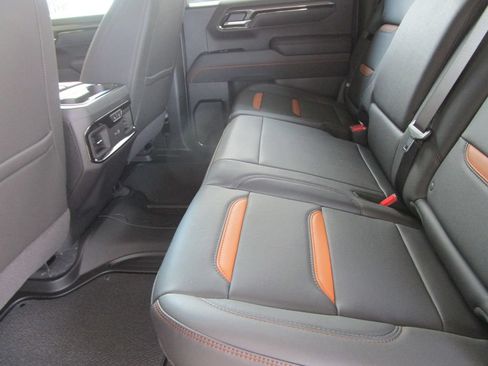New 2026 GMC Sierra 1500 AT4 w/ AT4 Premium Package AWD/4WD image 24