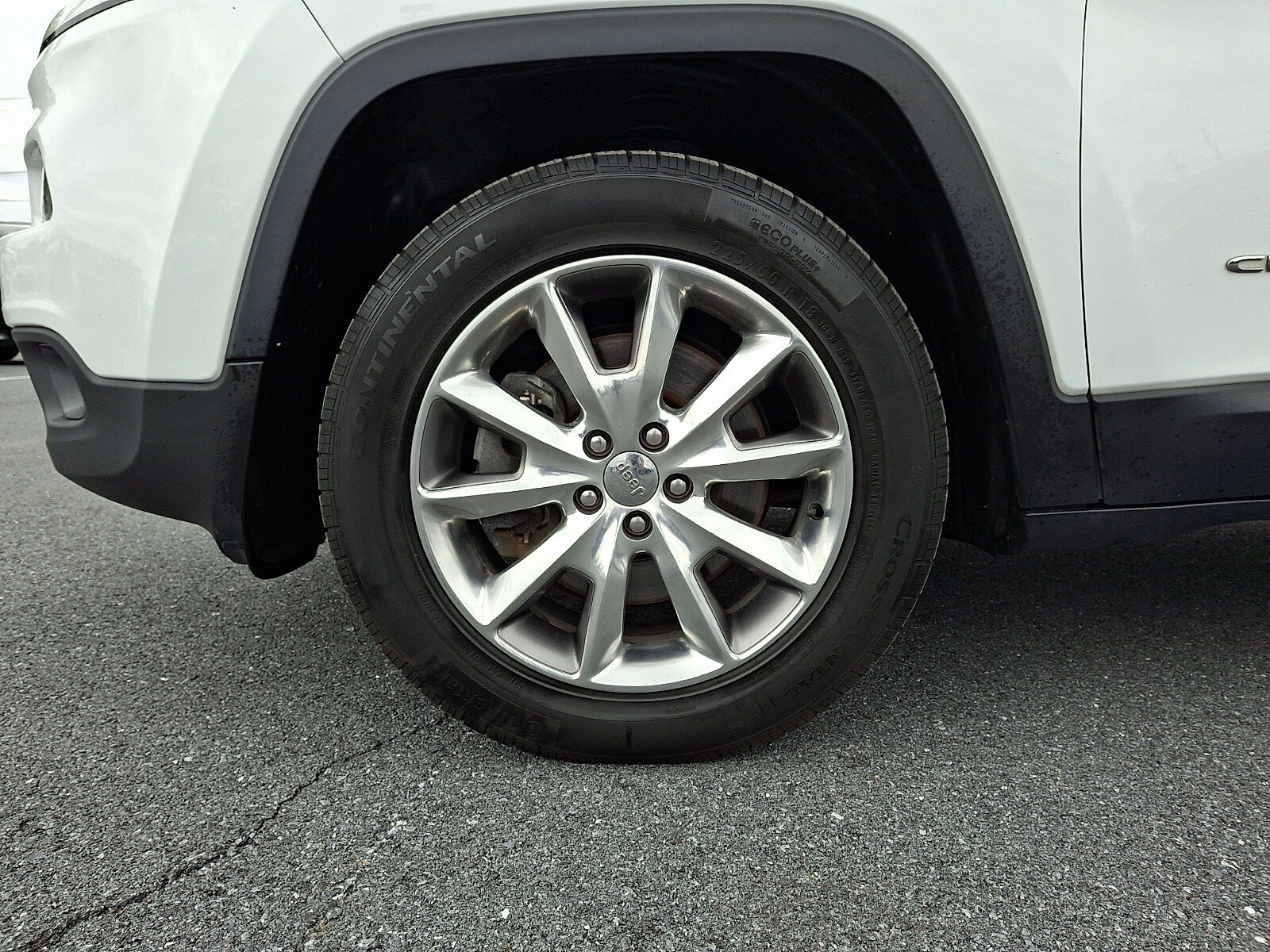 Used 2014 Jeep Cherokee Limited w/ Luxury Group AWD/4WD image 9