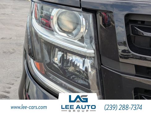 Used 2018 Chevrolet Tahoe Premier RWD image 8