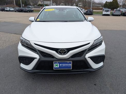 Used 2023 Toyota Camry SE image 9