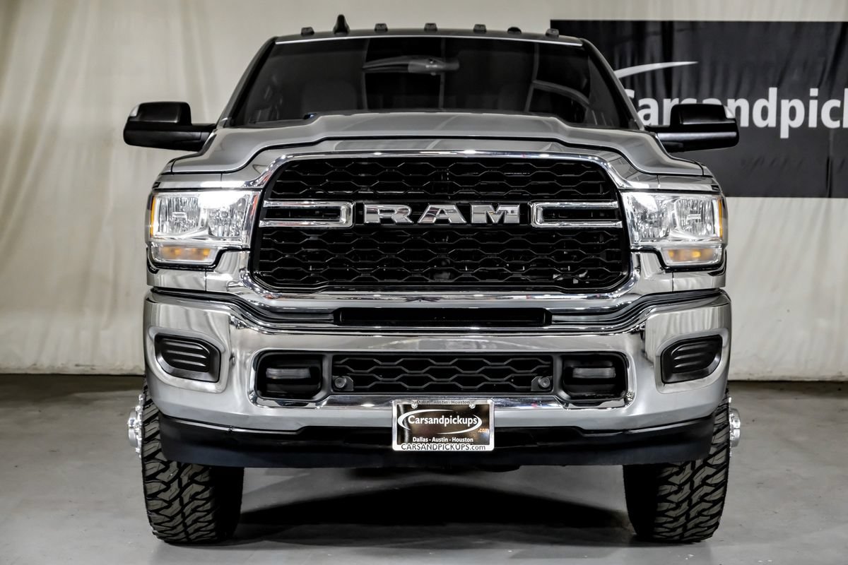 Used 2022 RAM 3500 Tradesman AWD/4WD image 3