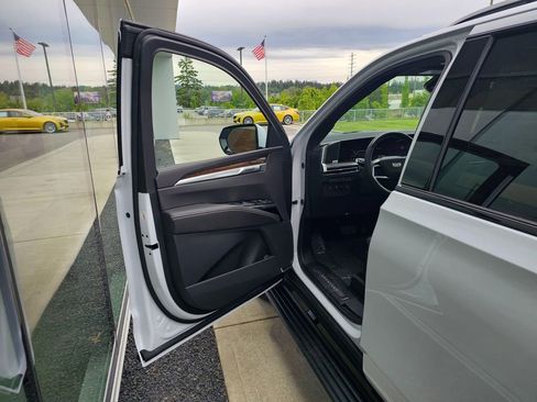 New 2026 Cadillac Escalade Platinum Sport AWD/4WD image 21