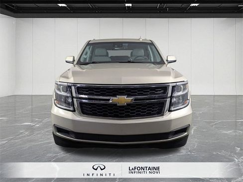 Used 2015 Chevrolet Suburban LT image 8