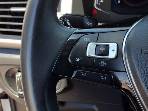 Used 2019 Volkswagen Atlas SEL FWD image 32