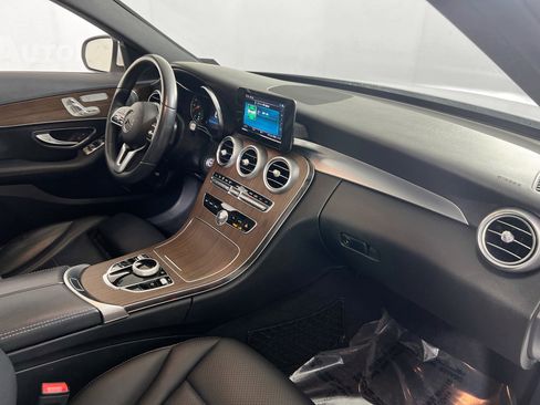 Used 2019 Mercedes-Benz C 300 4MATIC Sedan image 28