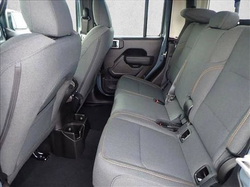 New 2026 Jeep Gladiator Sport AWD/4WD image 8