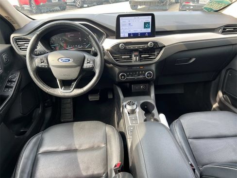 Used 2020 Ford Escape SEL image 3