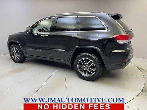 Used 2022 Jeep Grand Cherokee Limited w/ Tech Group AWD/4WD image 3