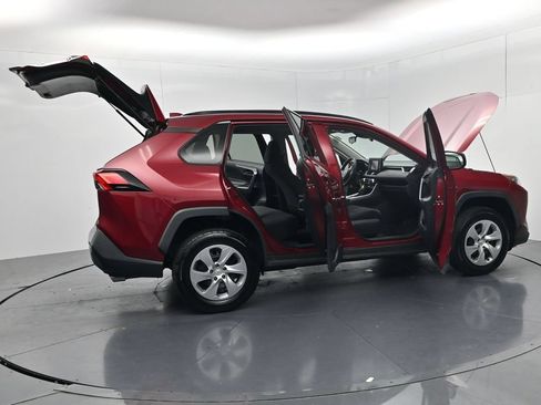 Used 2021 Toyota RAV4 LE AWD/4WD image 55