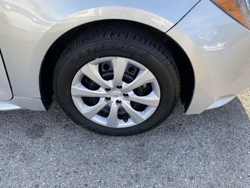 Used 2024 Toyota Corolla LE image 25