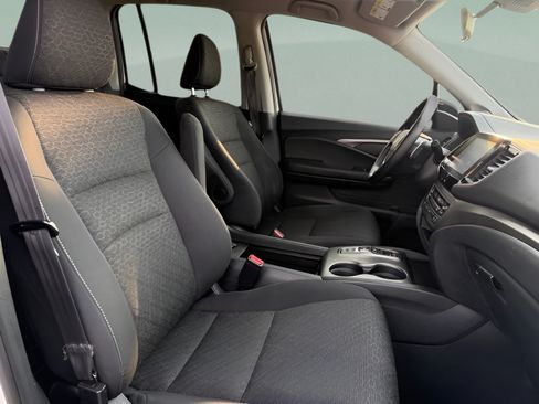 Used 2023 Honda Ridgeline Sport image 29