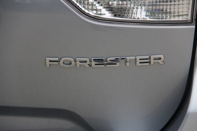 Used 2019 Subaru Forester Premium w/ All-Weather Package AWD/4WD image 10