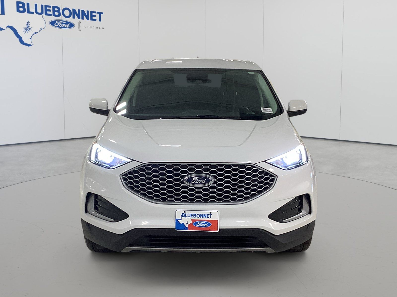 Used 2024 Ford Edge SEL AWD/4WD image 2