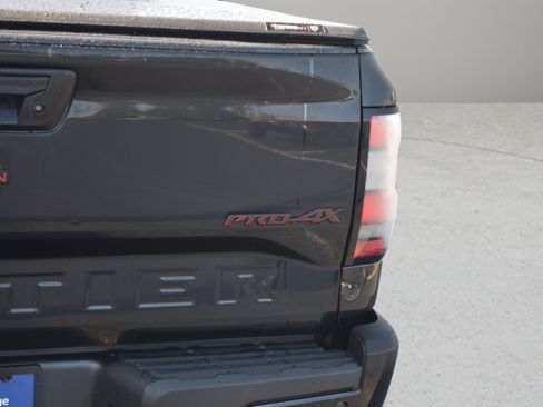 Used 2023 Nissan Frontier PRO-4X w/ Pro Convenience Package AWD/4WD image 6