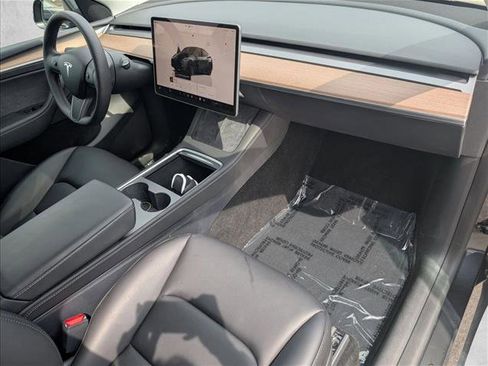 Used 2025 Tesla Model Y Performance AWD/4WD image 20