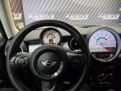 Used 2013 MINI Cooper Hardtop image 17