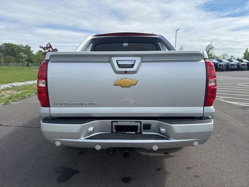 Used 2013 Chevrolet Avalanche LS w/ All-Star Edition AWD/4WD image 9