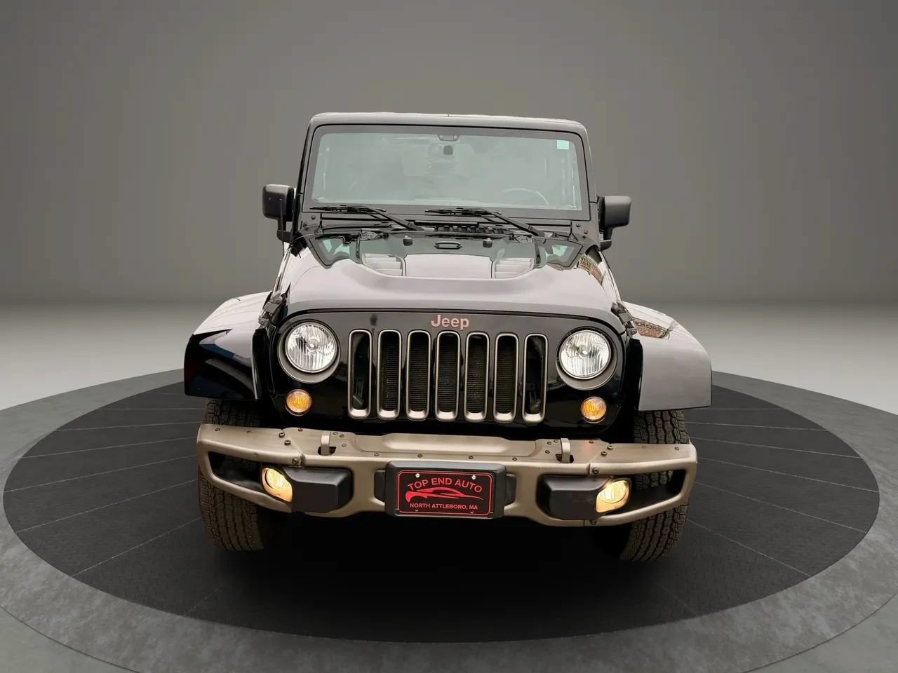 Used 2016 Jeep Wrangler Sahara AWD/4WD image 2