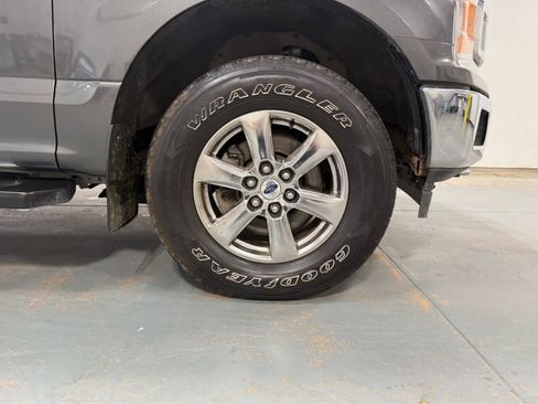 Used 2018 Ford F150 XLT w/ Equipment Group 302A Luxury AWD/4WD image 8