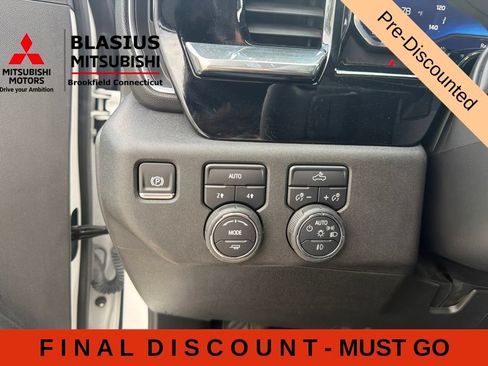 Used 2025 Chevrolet Silverado 1500 RST AWD/4WD image 31