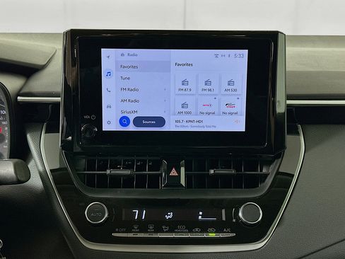 Used 2024 Toyota Corolla LE image 23