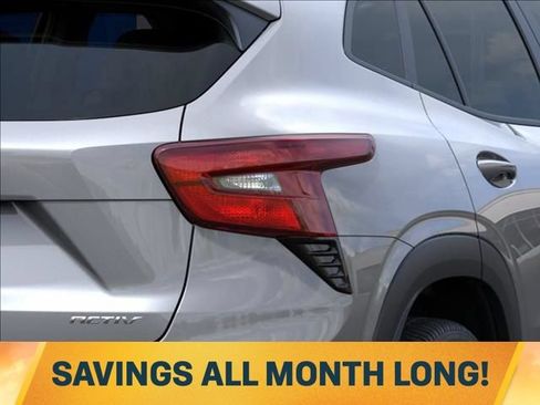 New 2026 Chevrolet Trax ACTIV w/ Sunroof Package FWD image 11