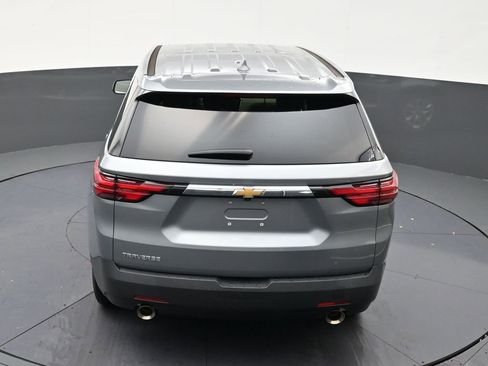 Used 2023 Chevrolet Traverse LS FWD image 15