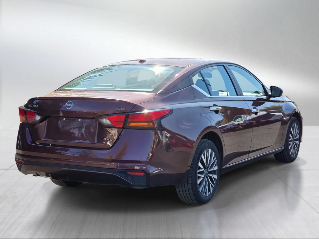 Used 2024 Nissan Altima 2.5 SV AWD/4WD image 5