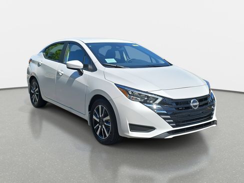 New 2025 Nissan Versa SV w/ Trunk Package image 3