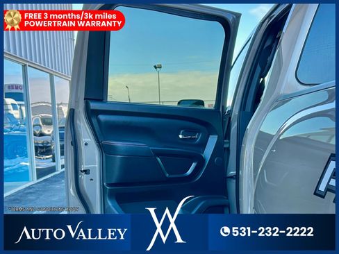 Used 2024 Nissan Titan PRO-4X w/ Pro-4x Utility Package AWD/4WD image 21
