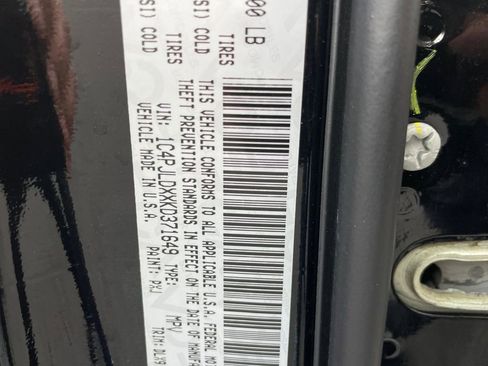 Used 2019 Jeep Cherokee Limited image 33