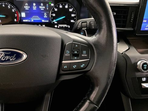 Used 2020 Ford Explorer XLT w/ Equipment Group 202A AWD/4WD image 24