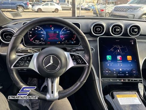 Used 2025 Mercedes-Benz C 300 4MATIC Sedan image 20