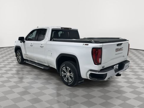 Used 2024 GMC Sierra 1500 SLE image 3