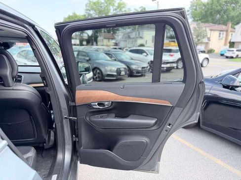 Used 2018 Volvo XC90 T6 Inscription w/ Convenience Package AWD/4WD image 21