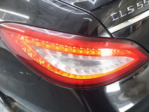 Used 2015 Mercedes-Benz CLS 550 4MATIC w/ Premium Package image 34