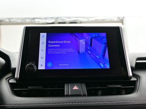 Used 2024 Toyota RAV4 LE image 18