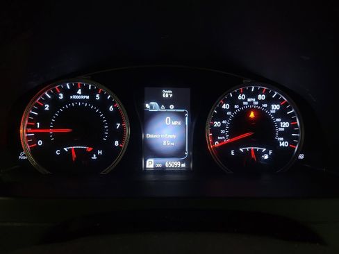 Used 2016 Toyota Camry SE FWD image 23