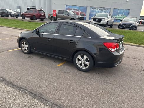 Used 2016 Chevrolet Cruze LT w/ Sun And Sound Package FWD image 6