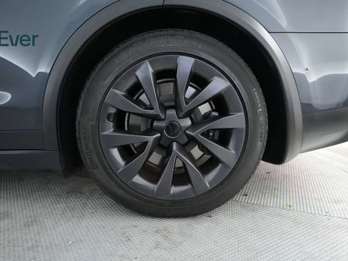 Used 2024 Tesla Model X AWD/4WD image 9
