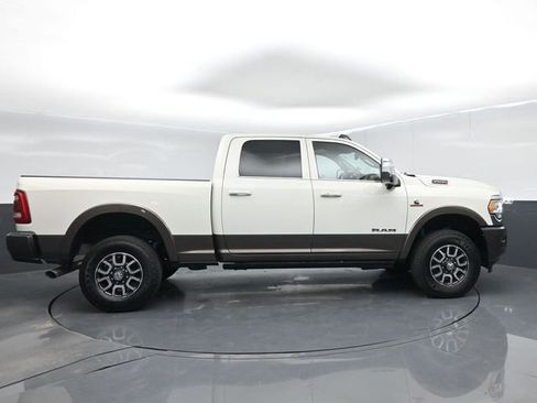 Used 2024 RAM 2500 Limited w/ Towing Technology Group AWD/4WD image 9