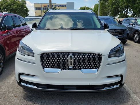 Certified 2023 Lincoln Aviator 2WD w/ Premium Package image 2