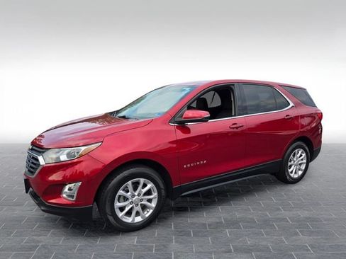 Used 2019 Chevrolet Equinox LT w/ Driver Convenience Package FWD image 3