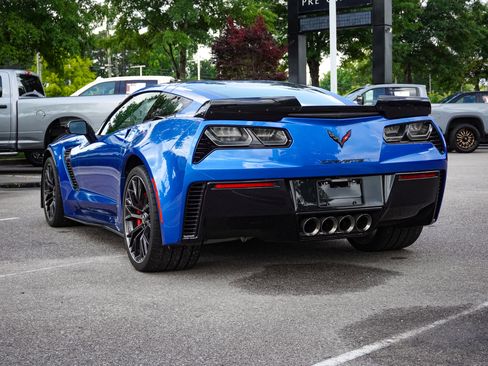 Used 2016 Chevrolet Corvette Z06 w/ 3LZ Preferred Equipment Group RWD image 8