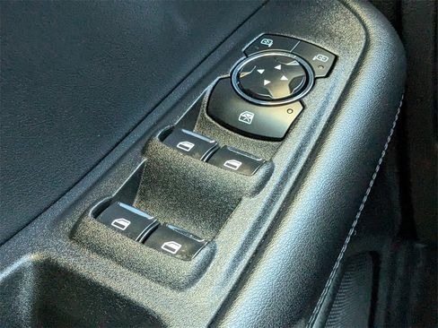 Used 2024 Ford Edge SEL image 21